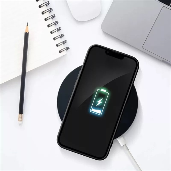 Haffner_PT_6841_Apple_iPhone_15_Card_Case_fekete_szilikon_hatlap_kartyatartoval-i41111366.jpg