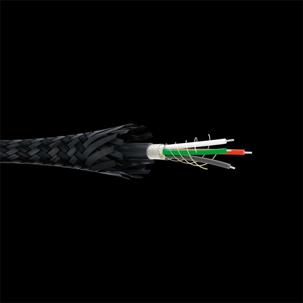 Hama_201540_FIC_E3_EXTREME_1_5m_Type_C_fekete_piros_adat_es_toltokabel-i39498740.jpg