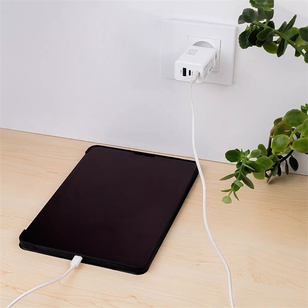Maxlife_ML081100_65W_2xType_C_USB_feher_gyorstolto_adapter-i42359910.jpg