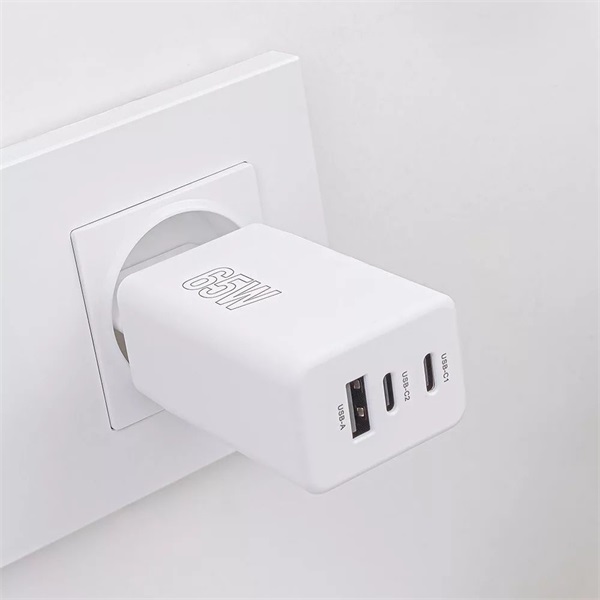 Maxlife_ML081100_65W_2xType_C_USB_feher_gyorstolto_adapter-i42359938.jpg