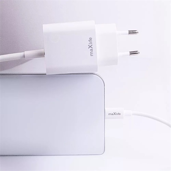 Maxlife_ML738423_PD_QC_20W_USB_Type_C_feher_gyorstolto_adapter_Type_C_Lightning_kabel-i42360218.jpg