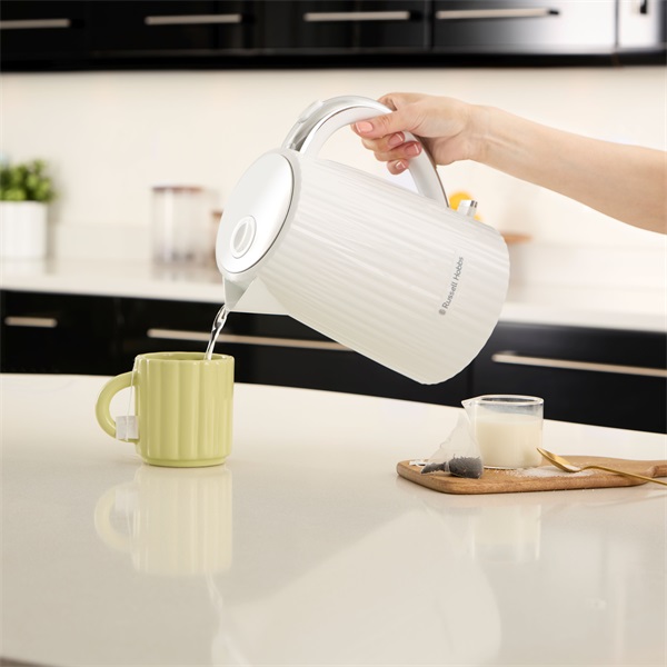 Russell_Hobbs_27360_70_RH_Eden_1_7L_es_feher_vizforralo-i41010411.jpg