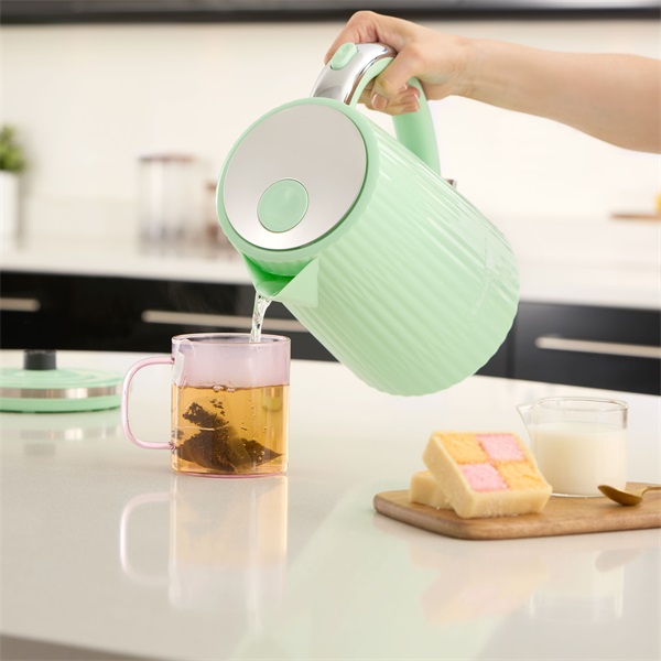 Russell_Hobbs_27364_70_RH_Eden_1_7L_es_pisztacia_vizforralo-i41010775.jpg